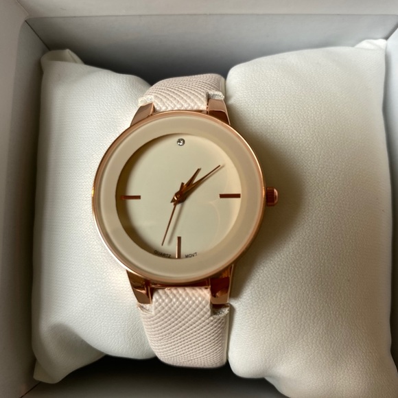 Mix It Accessories - New! MIXIT rose gold face watch
